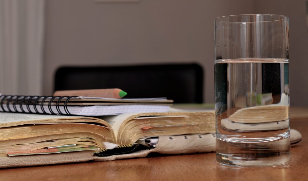 table-water-book-read-wood-glass-772932-pxhere.com